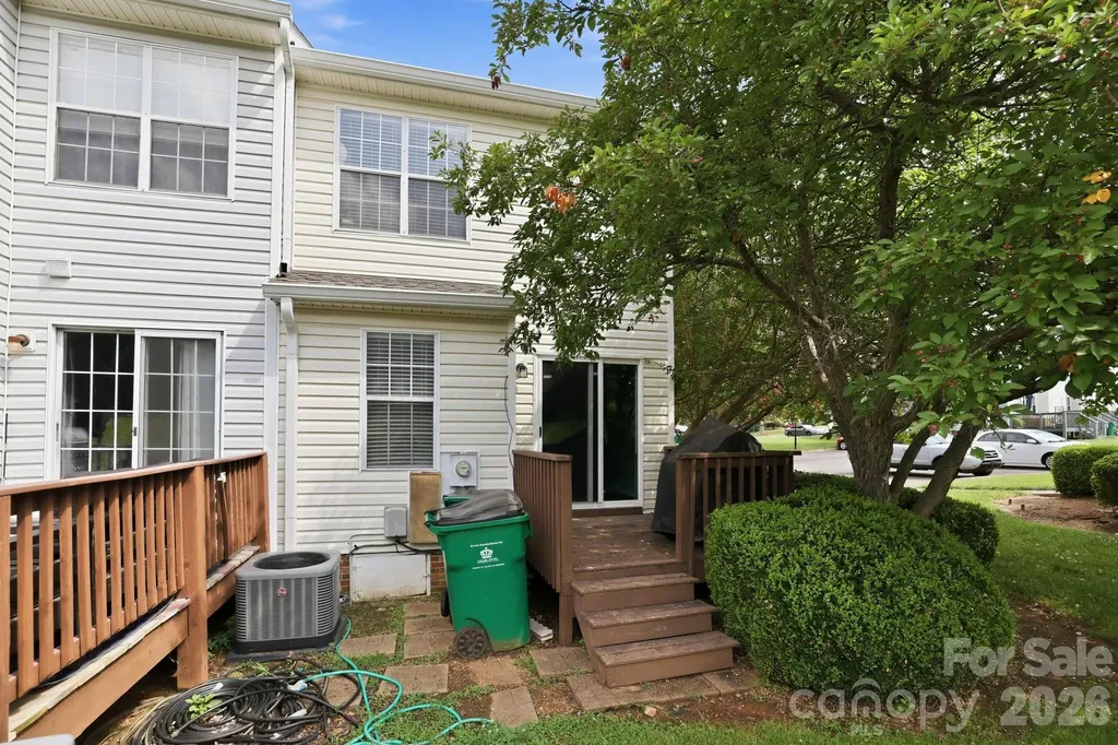 8237 Circle Tree Lane Charlotte NC 28277