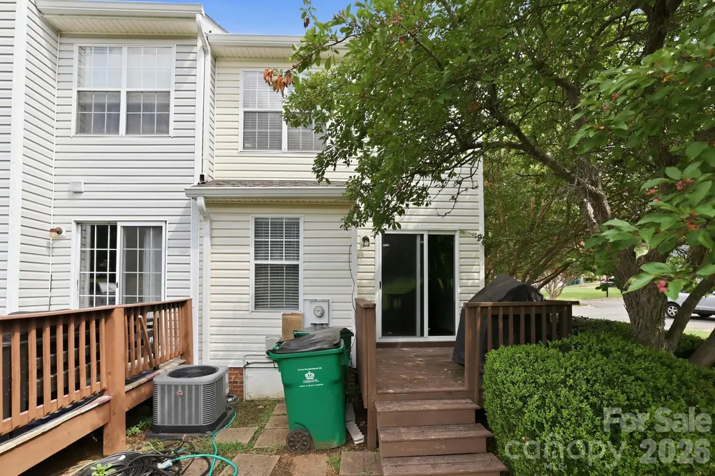 8237 Circle Tree Lane Charlotte NC 28277
