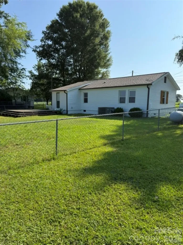 9697 Hwy 52 Highway N Wadesboro NC 28170