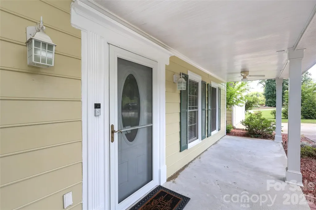2248 Lawton Bluff Road Charlotte NC 28226