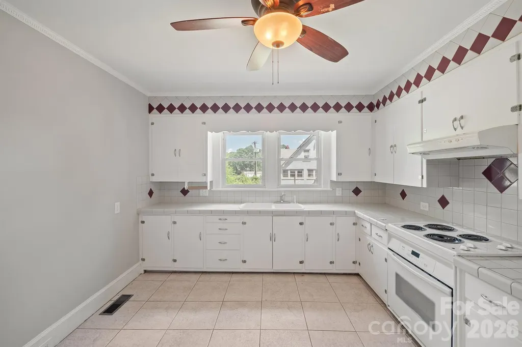 3219 Us 70 Highway E Morganton NC 28655