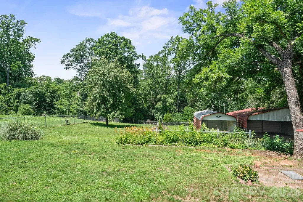 3219 Us 70 Highway E Morganton NC 28655