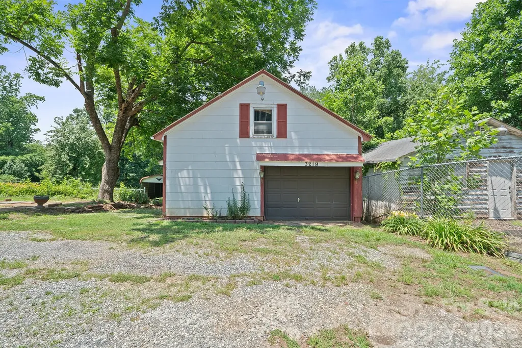 3219 Us 70 Highway E Morganton NC 28655