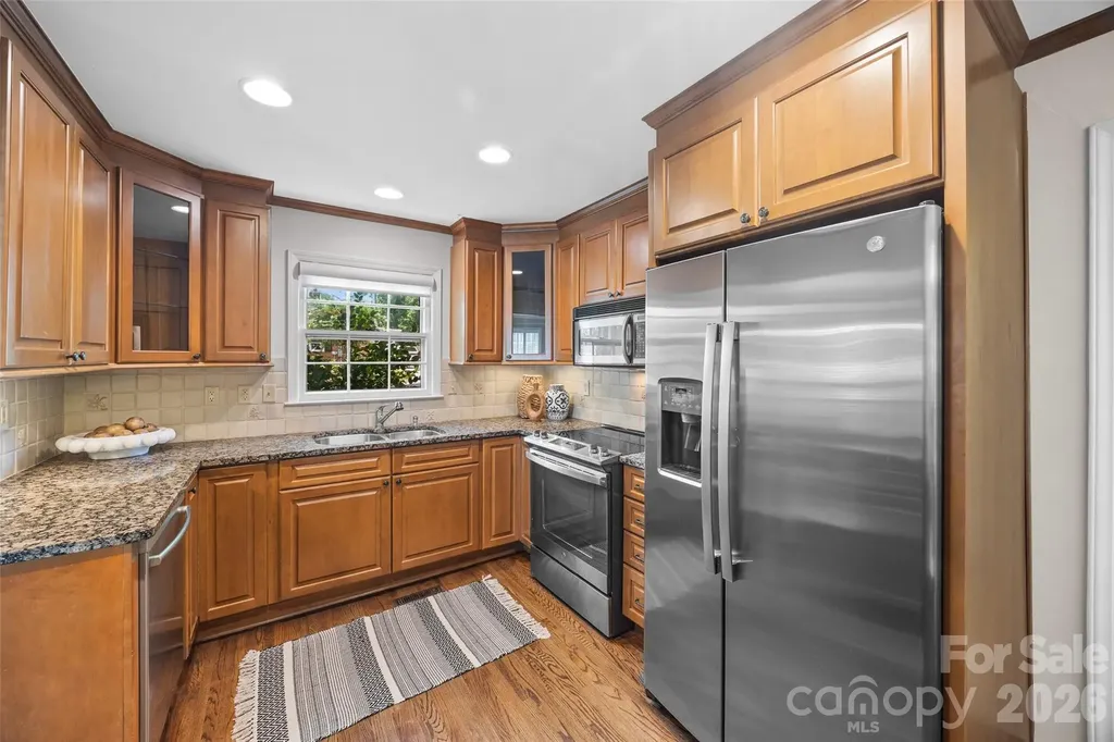 3826 Severn Avenue Charlotte NC 28210
