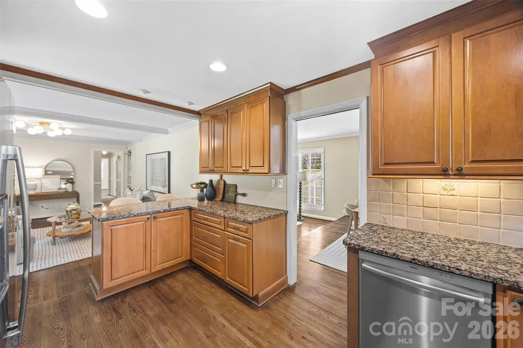 3826 Severn Avenue Charlotte NC 28210