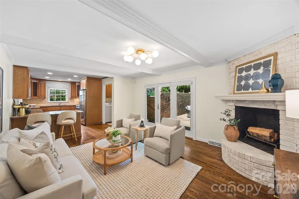 3826 Severn Avenue Charlotte NC 28210