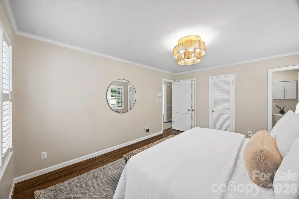 3826 Severn Avenue Charlotte NC 28210