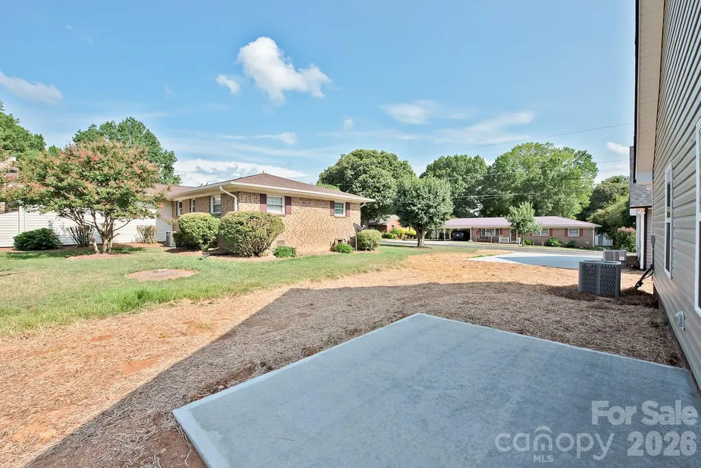 127 S Beaver Street Landis NC 28088
