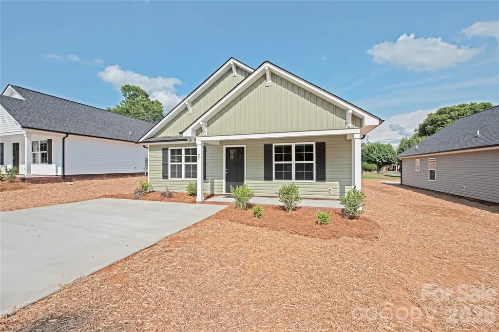 127 S Beaver Street Landis NC 28088