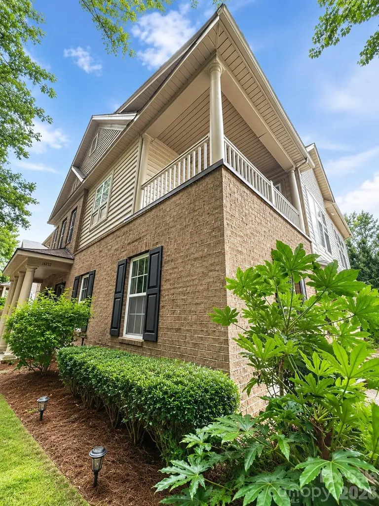 14712 Vernazza Place Charlotte NC 28277
