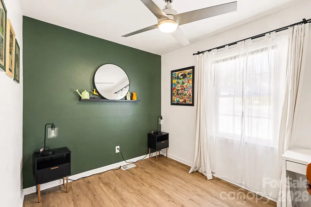 727 Thera Drive Charlotte NC 28206