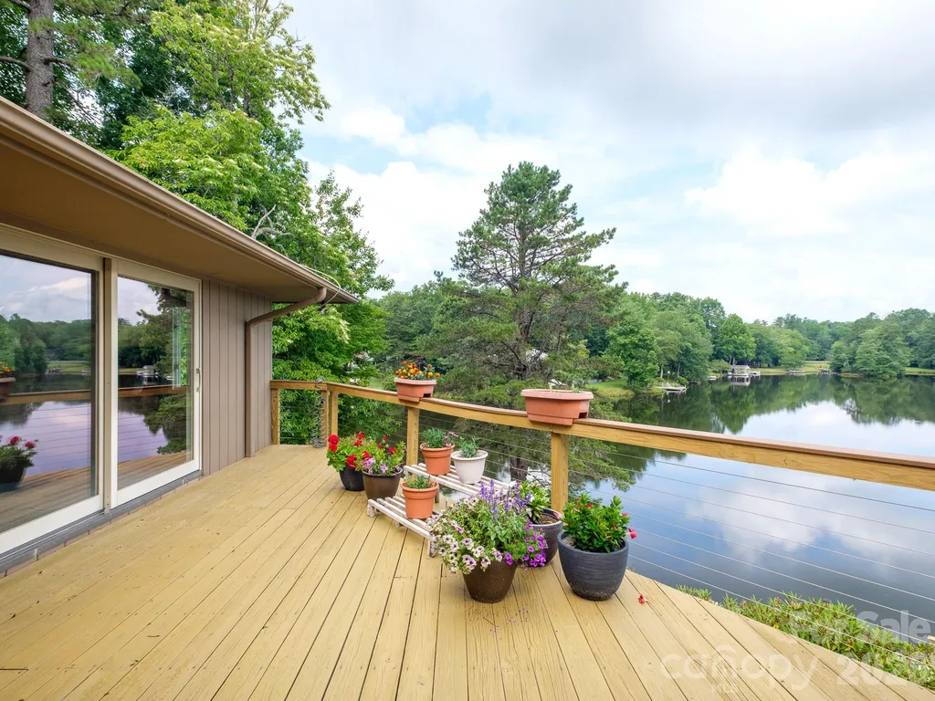20 Guwa Court Brevard NC 28712