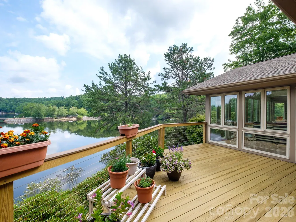 20 Guwa Court Brevard NC 28712