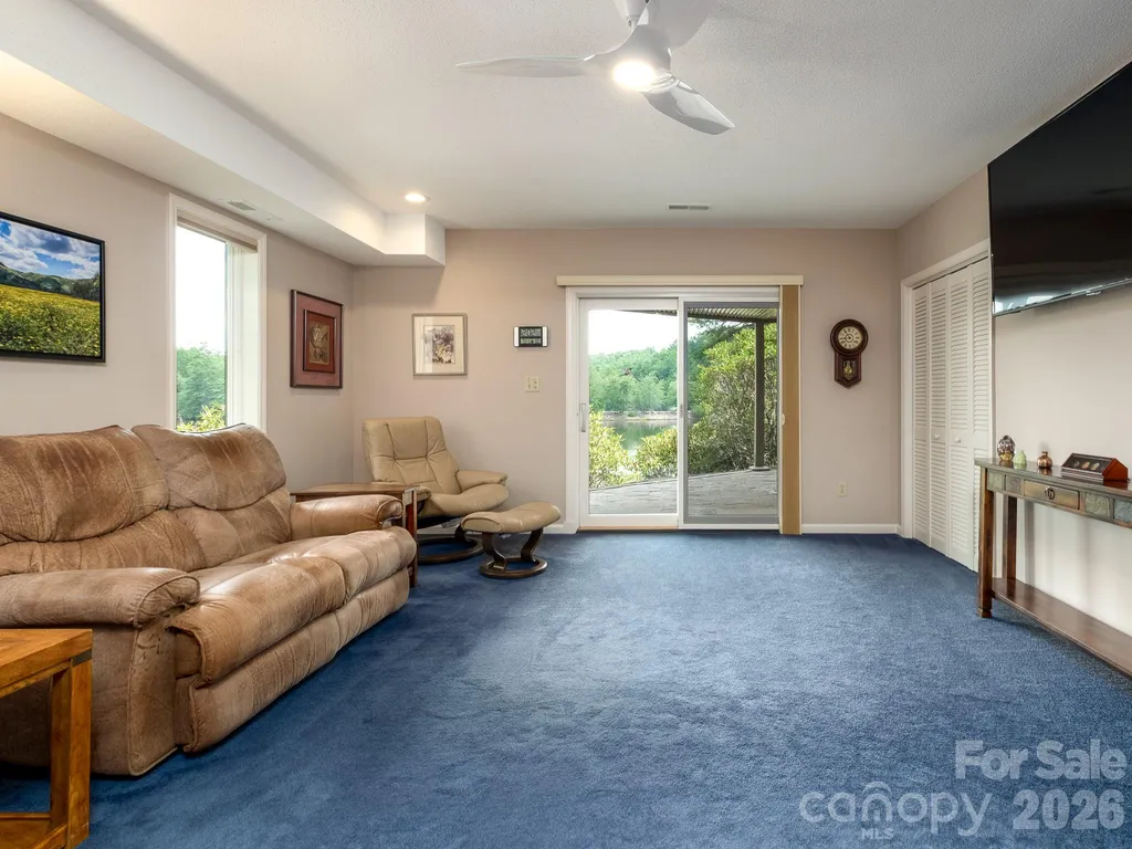 20 Guwa Court Brevard NC 28712