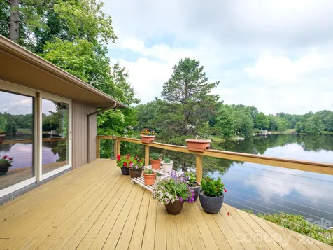 20 Guwa Court Brevard NC 28712