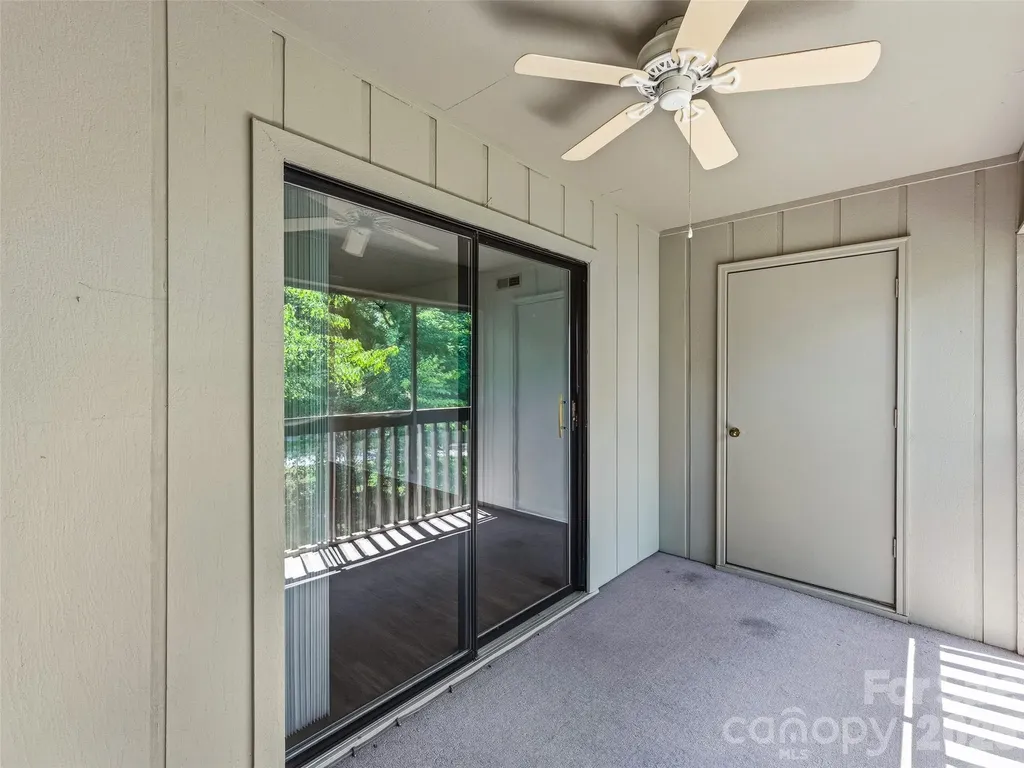 106 Abbey Circle Asheville NC 28805
