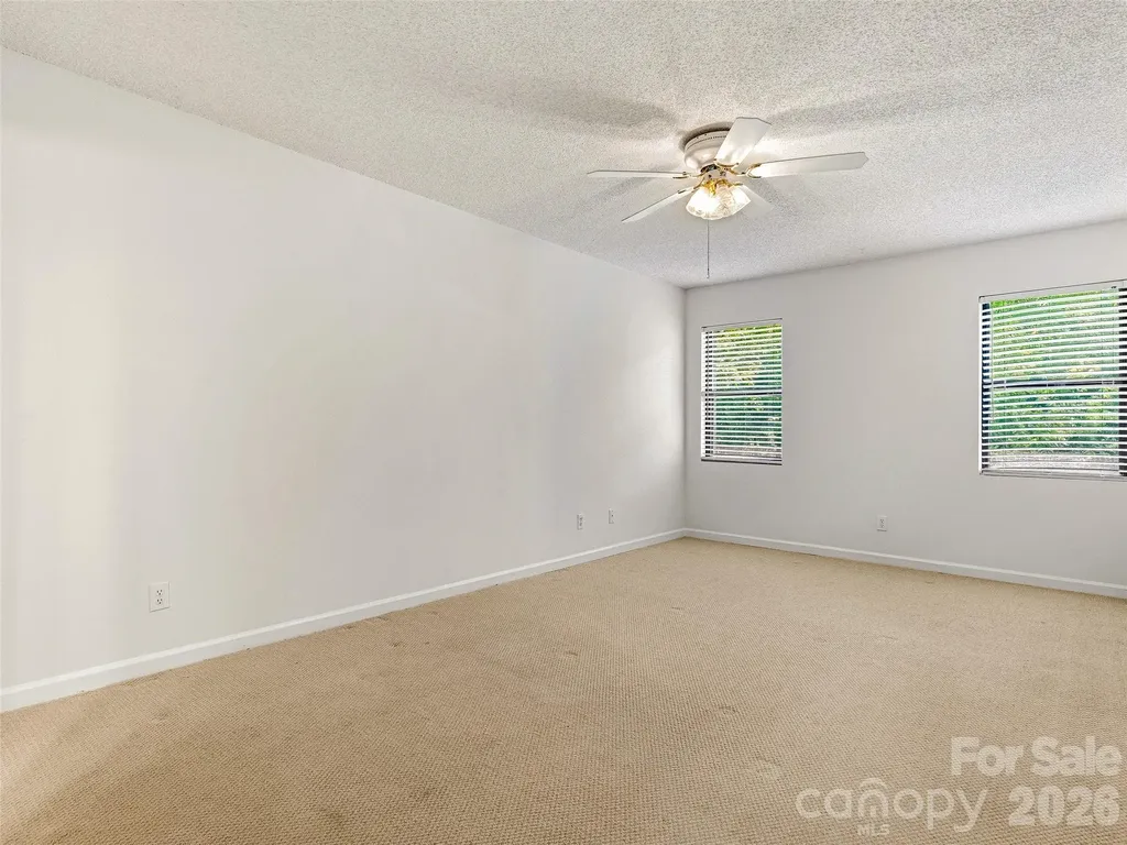 106 Abbey Circle Asheville NC 28805