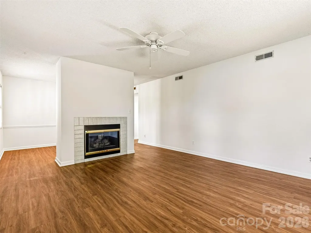 106 Abbey Circle Asheville NC 28805