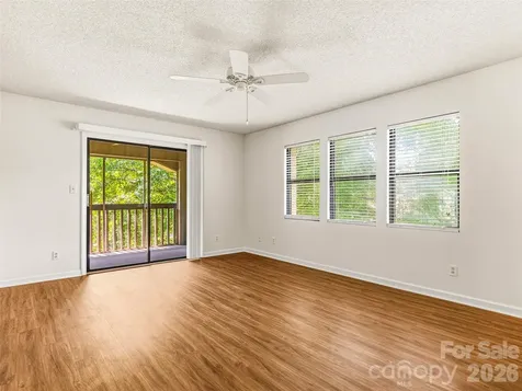 106 Abbey Circle Asheville NC 28805