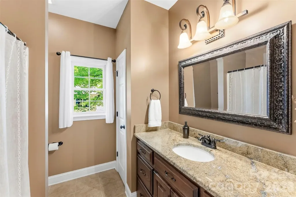 543 Kenway Loop Mooresville NC 28117