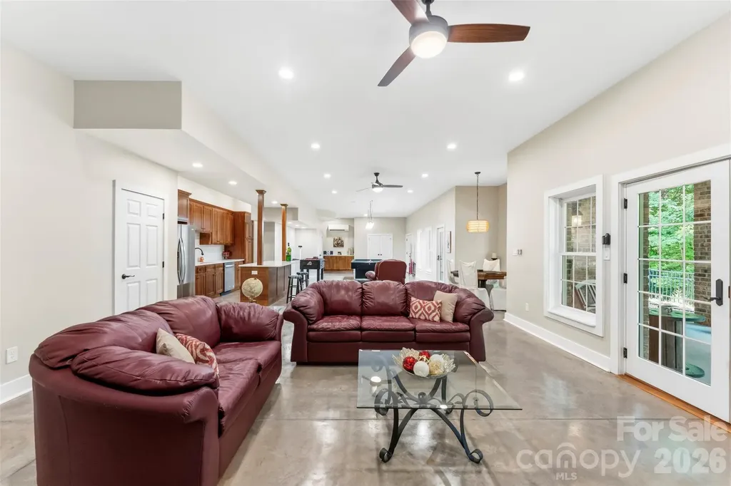 543 Kenway Loop Mooresville NC 28117