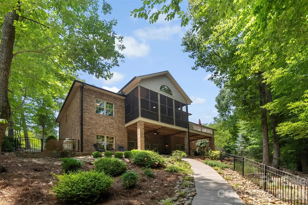543 Kenway Loop Mooresville NC 28117