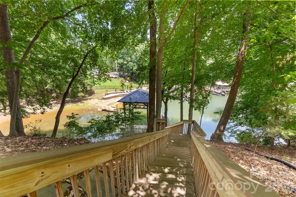 543 Kenway Loop Mooresville NC 28117