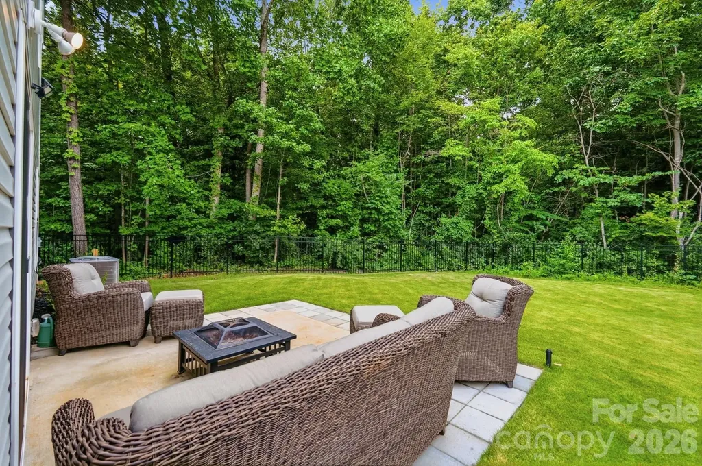 4005 Ruth Creek Court Charlotte NC 28216