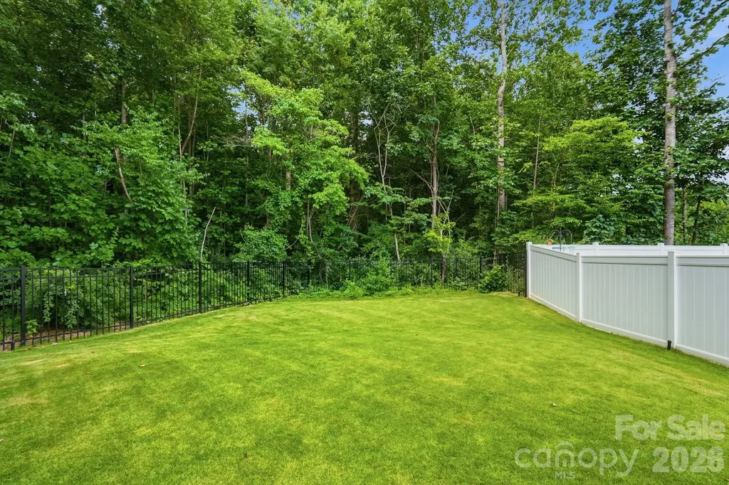 4005 Ruth Creek Court Charlotte NC 28216