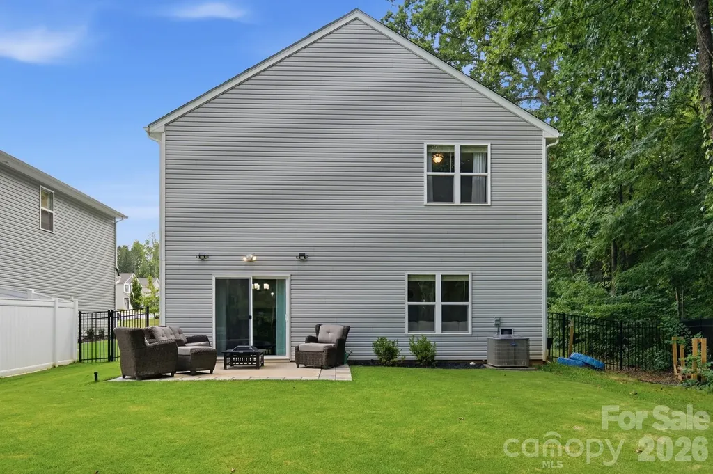 4005 Ruth Creek Court Charlotte NC 28216