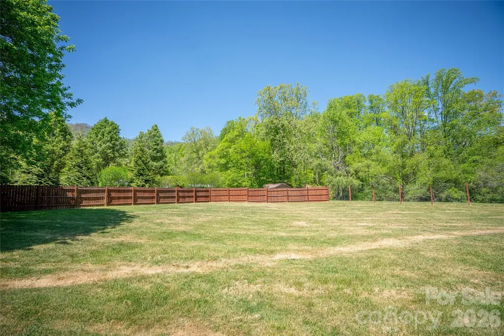 7 Lula Cove Road Weaverville NC 28787