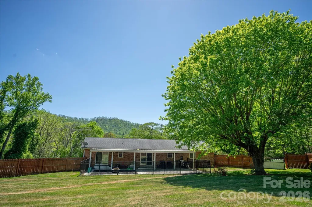 7 Lula Cove Road Weaverville NC 28787