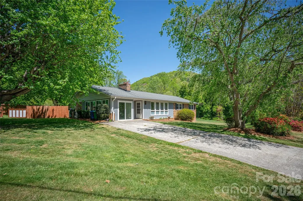 7 Lula Cove Road Weaverville NC 28787