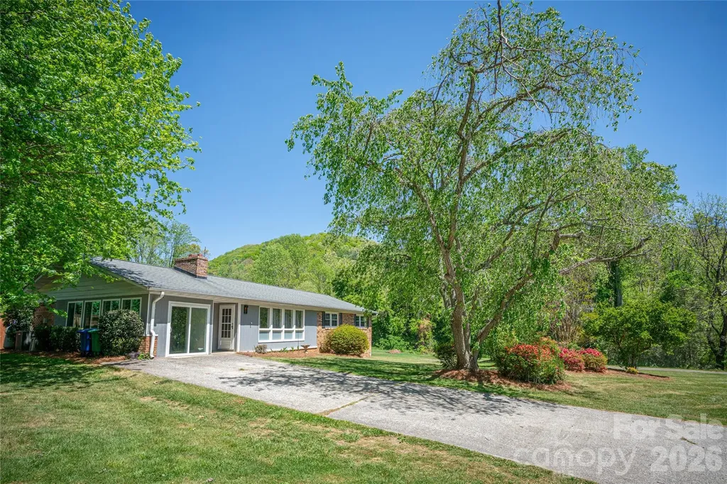 7 Lula Cove Road Weaverville NC 28787