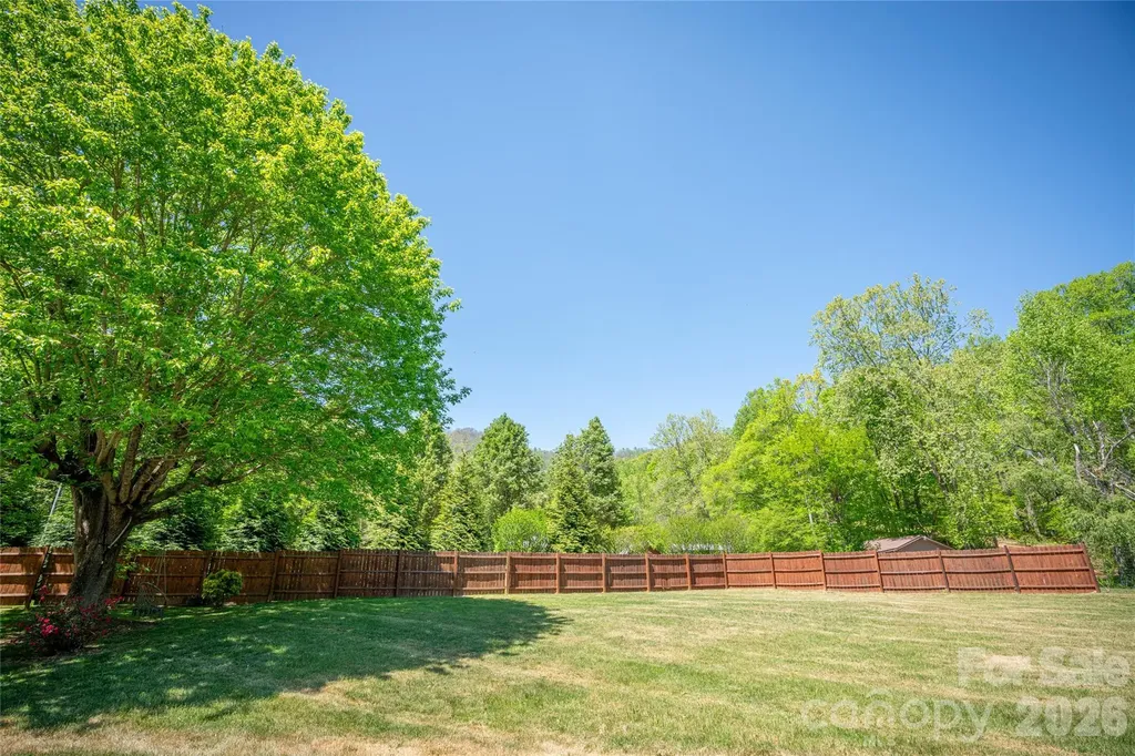 7 Lula Cove Road Weaverville NC 28787