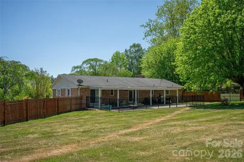 7 Lula Cove Road Weaverville NC 28787