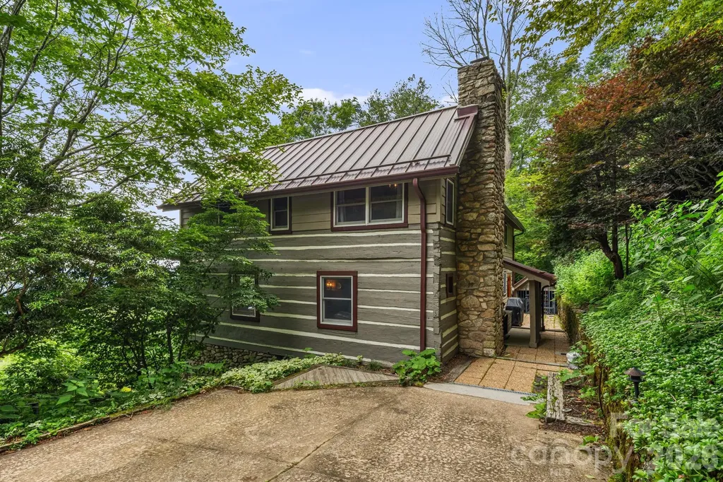 692 Mckinney Gap Drive Mars Hill NC 28754