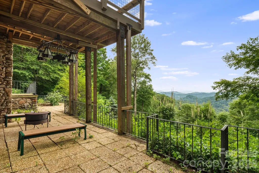 692 Mckinney Gap Drive Mars Hill NC 28754