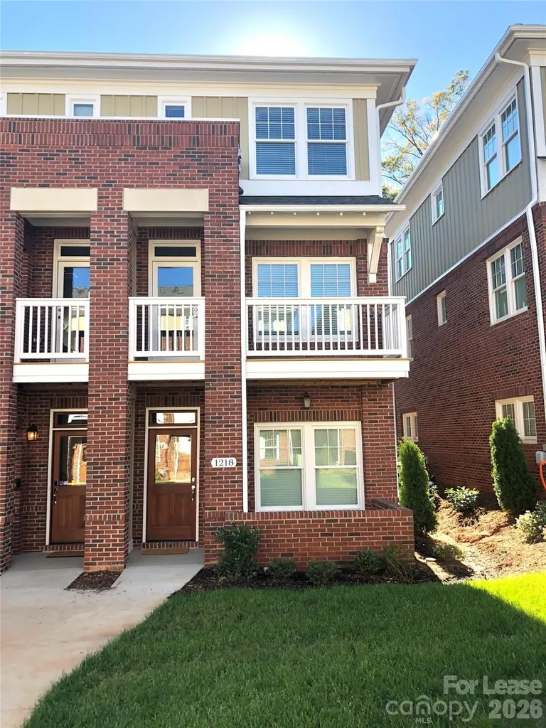 1218 Macomb Place Charlotte NC 28208