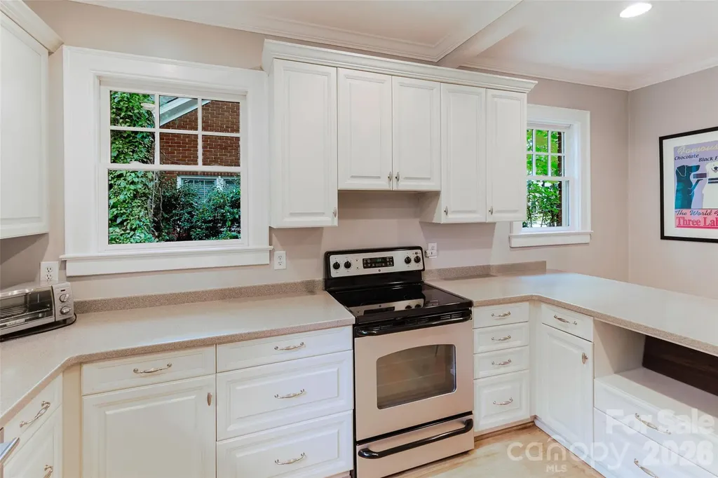 1825 Dilworth Road W Charlotte NC 28203