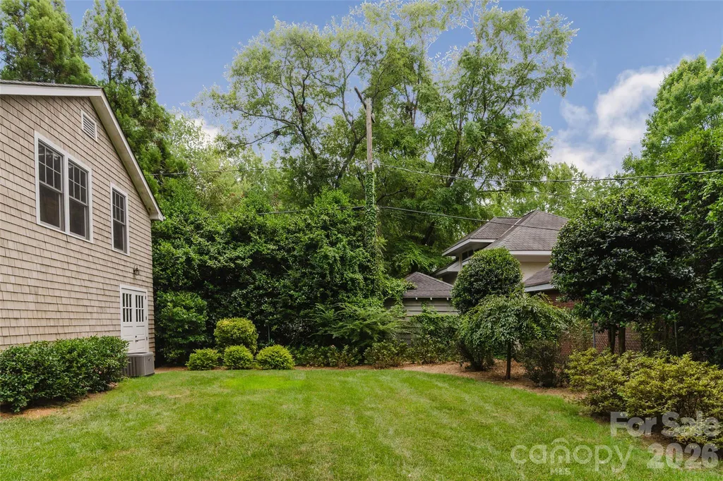 1825 Dilworth Road W Charlotte NC 28203
