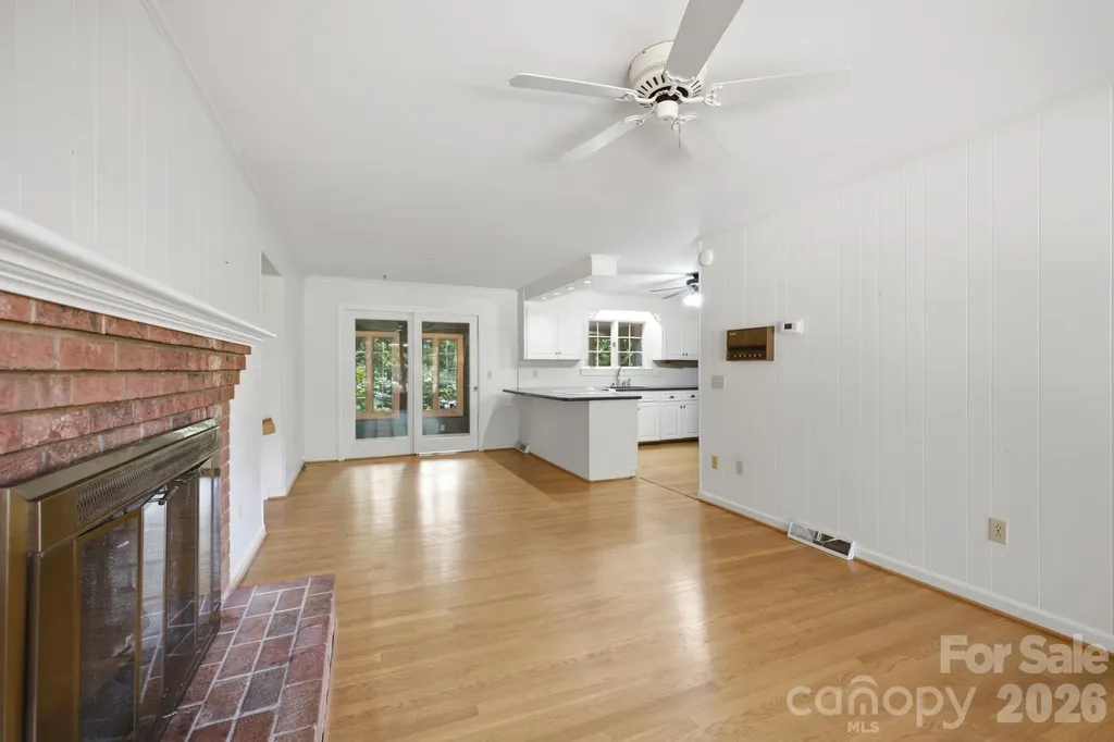 710 37th Avenue NE Hickory NC 28601