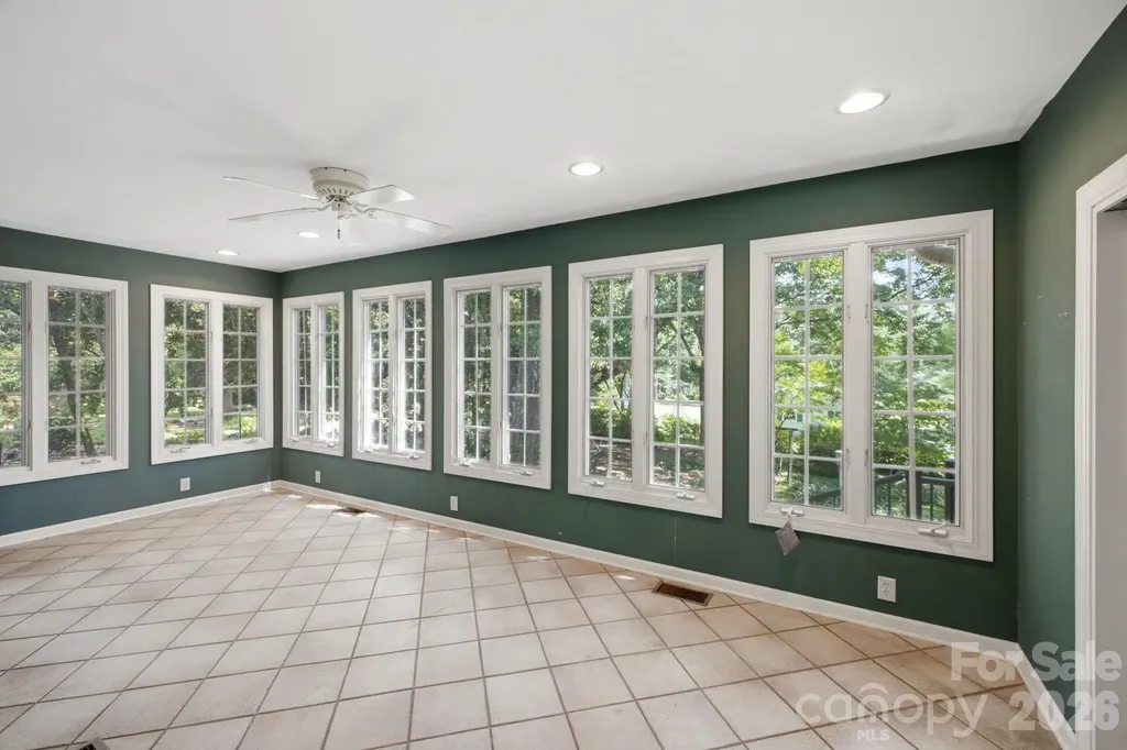 710 37th Avenue NE Hickory NC 28601