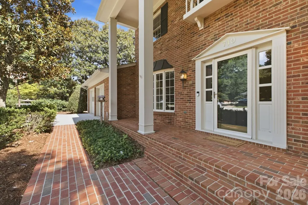 710 37th Avenue NE Hickory NC 28601