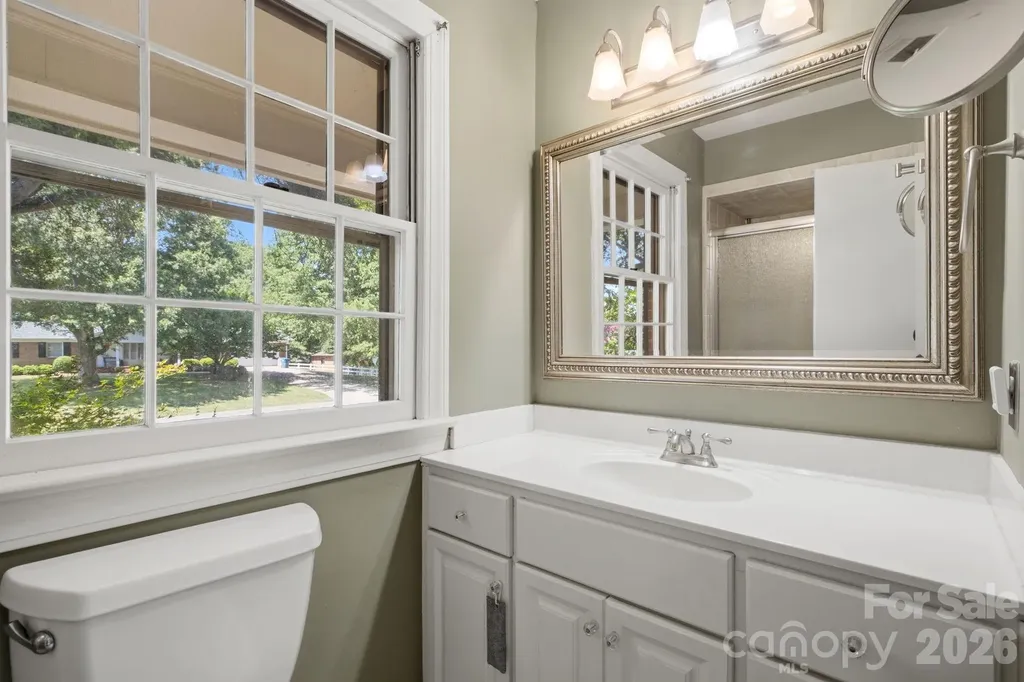 710 37th Avenue NE Hickory NC 28601
