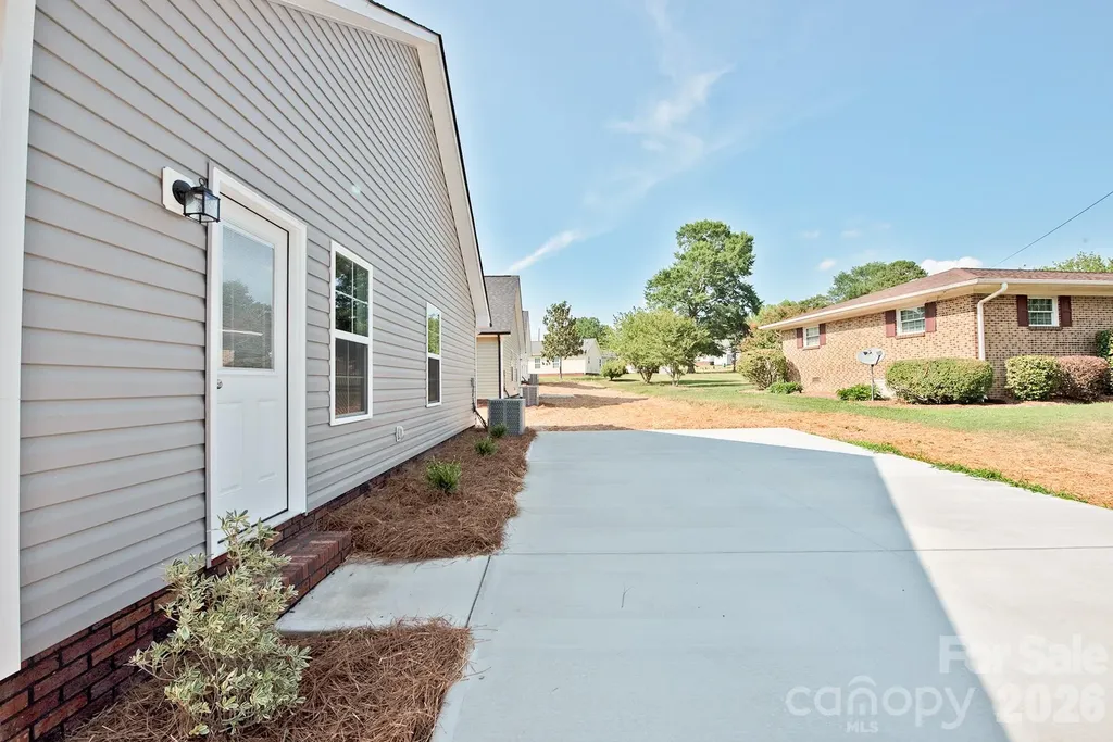 135 Beaver Street Landis NC 28088