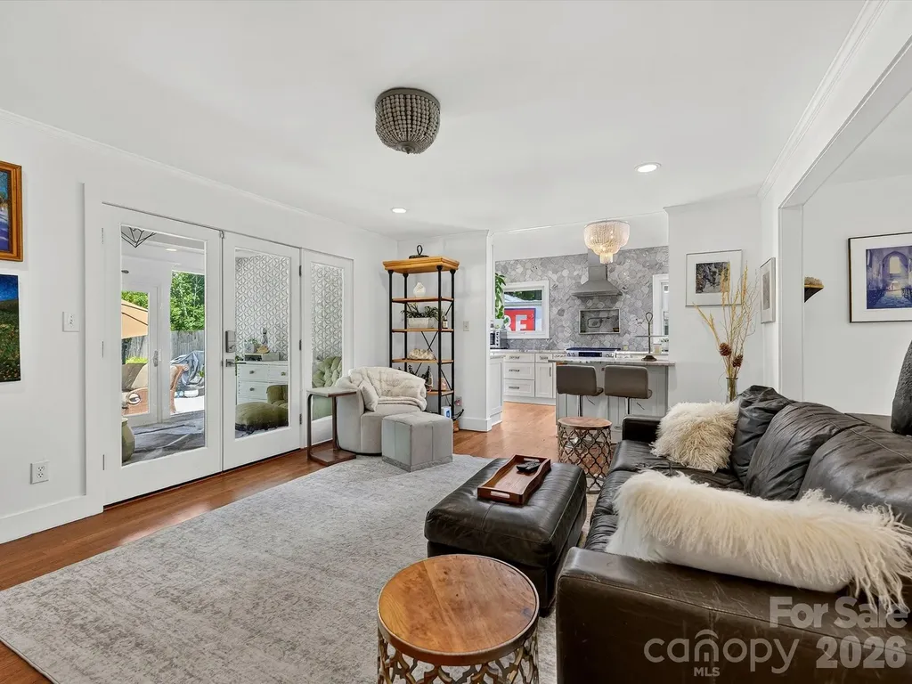 1401 Worcaster Place Charlotte NC 28211