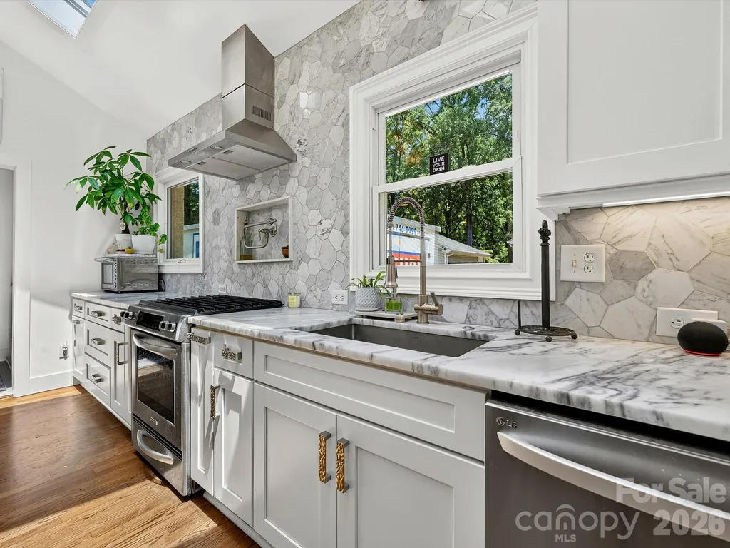1401 Worcaster Place Charlotte NC 28211