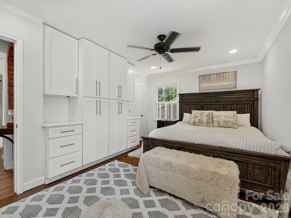 1401 Worcaster Place Charlotte NC 28211