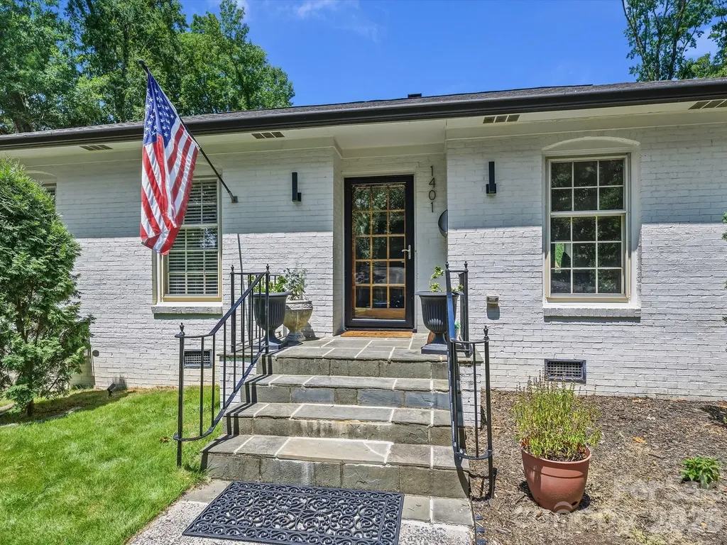 1401 Worcaster Place Charlotte NC 28211